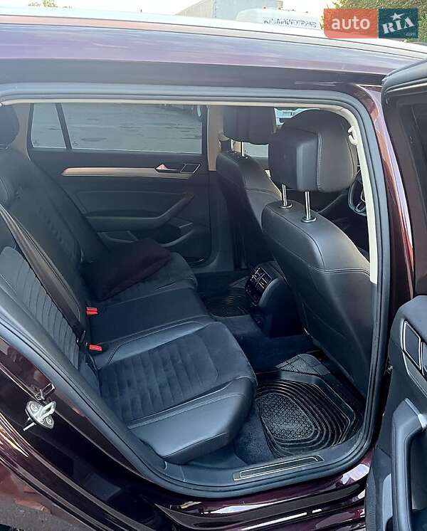 Универсал Volkswagen Passat 2017 в Глобине