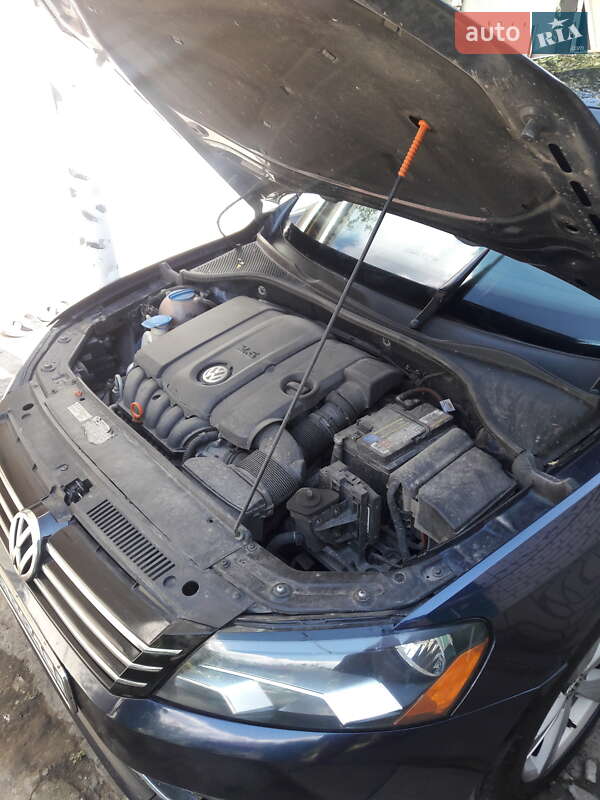 Седан Volkswagen Passat 2012 в Светловодске