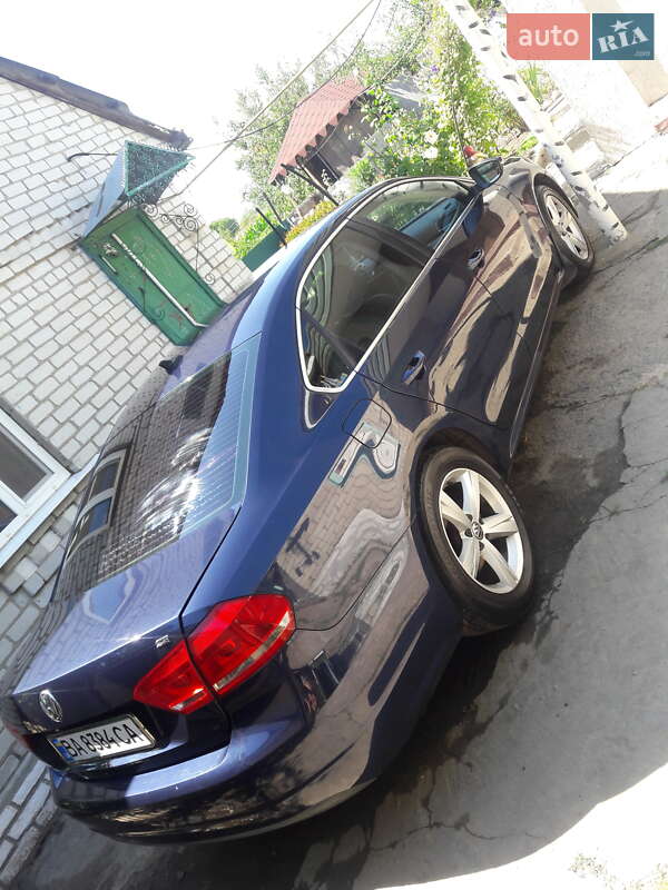 Седан Volkswagen Passat 2012 в Светловодске