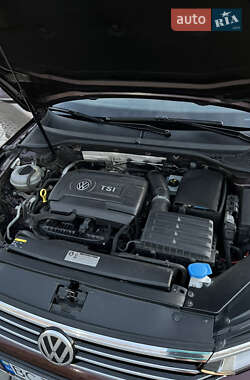 Седан Volkswagen Passat 2015 в 