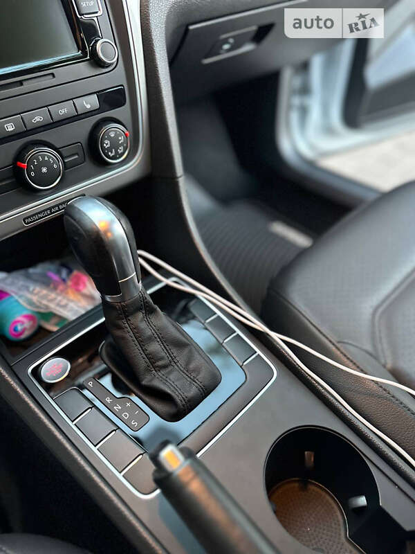 Седан Volkswagen Passat 2015 в Одессе фото 29 Седан Volkswagen Passat 2015 в Одессе