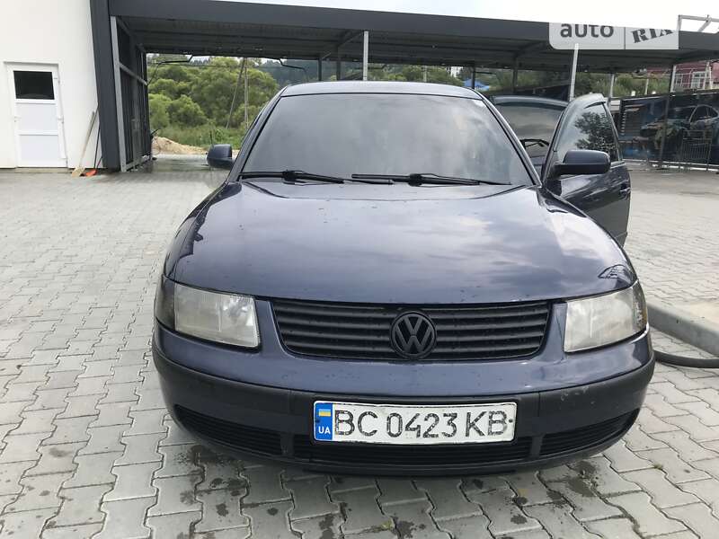 Седан Volkswagen Passat 1998 в Трускавце