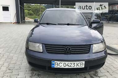 Седан Volkswagen Passat 1998 в Трускавці