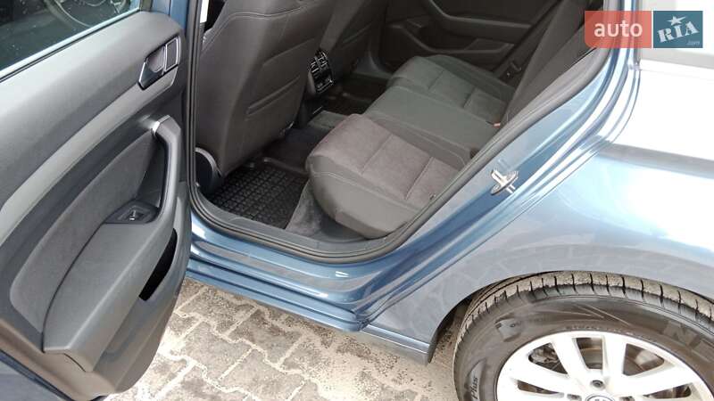 Універсал Volkswagen Passat 2015 в Києві