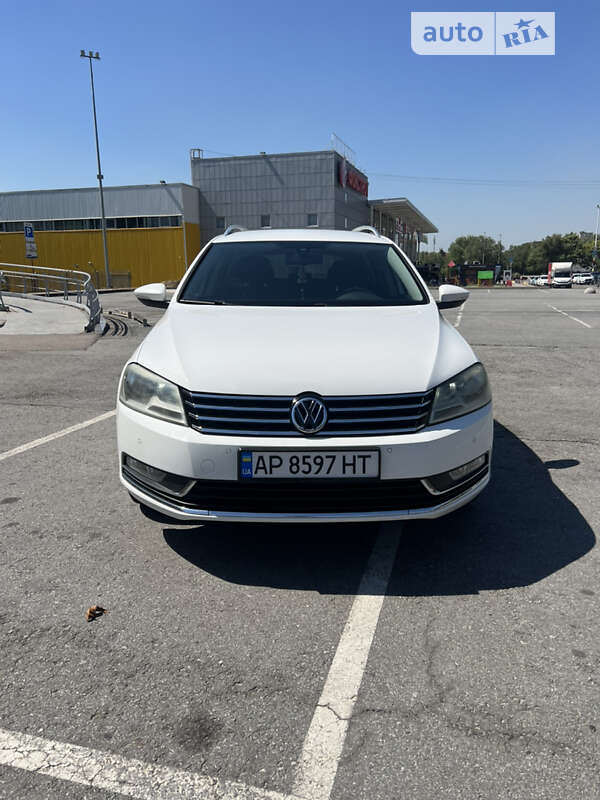 Седан Volkswagen Passat 2011 в Запоріжжі