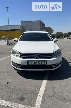 Седан Volkswagen Passat 2011 в Запоріжжі