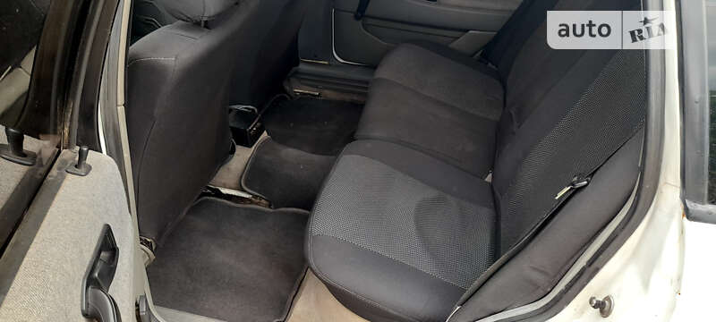 Універсал Volkswagen Passat 1988 в Шумську