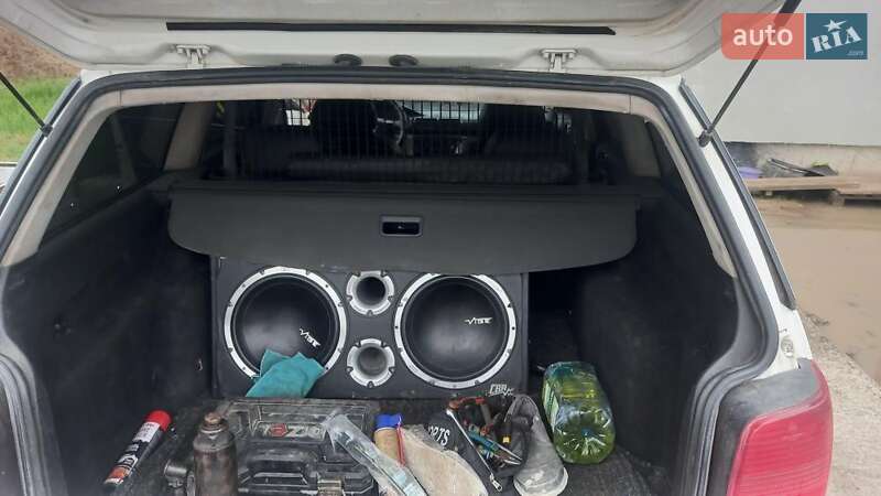 Універсал Volkswagen Passat 1998 в Вінниці