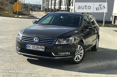 Универсал Volkswagen Passat 2011 в Львове