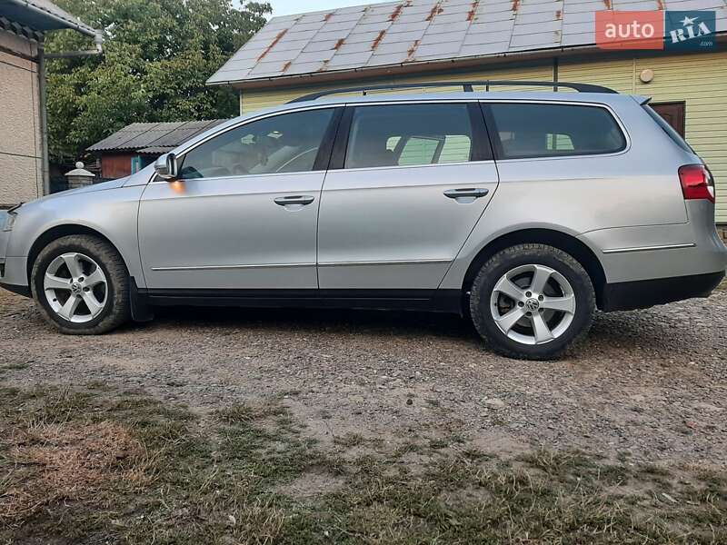 Універсал Volkswagen Passat 2008 в Чернівцях