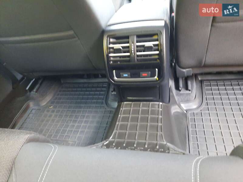 Универсал Volkswagen Passat 2015 в Радивилове