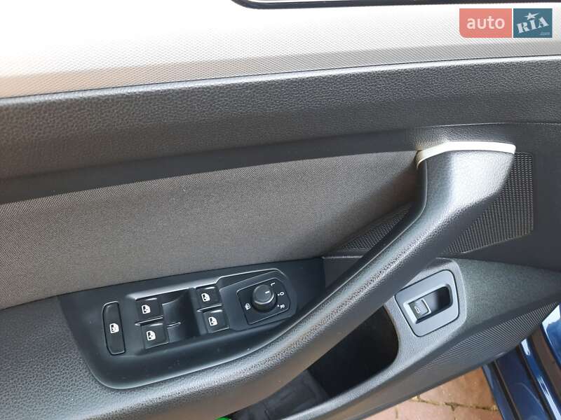 Универсал Volkswagen Passat 2015 в Радивилове