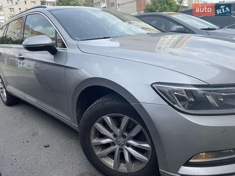 Универсал Volkswagen Passat 2017 в Луцке