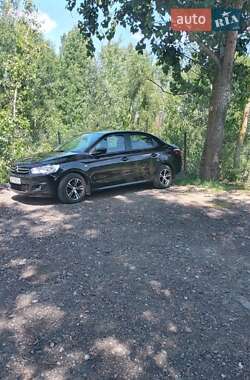 Седан Volkswagen Passat 1999 в Києві