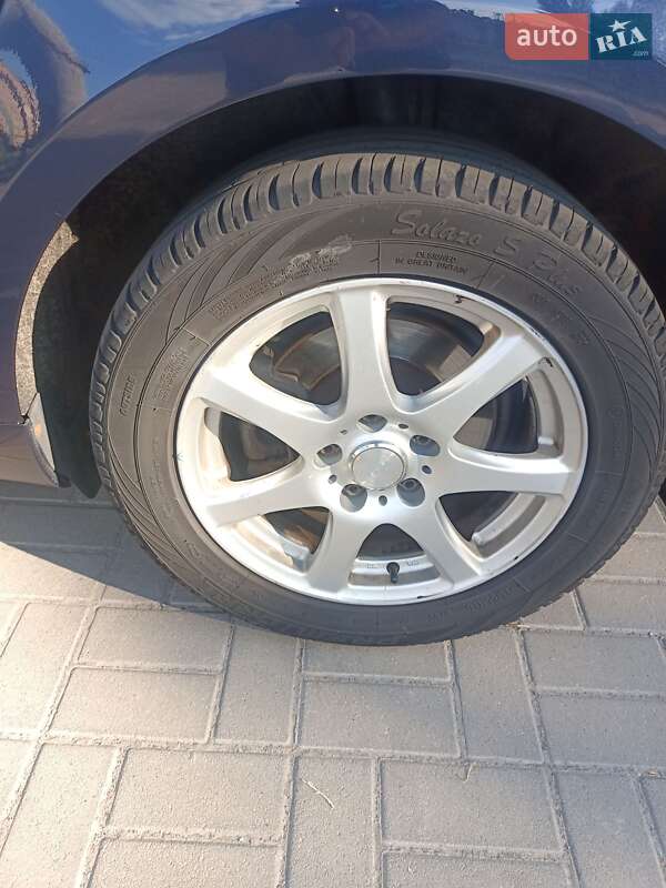 Універсал Volkswagen Passat 2011 в Черкасах