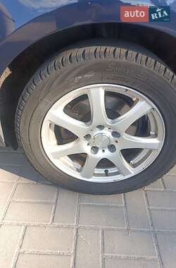 Универсал Volkswagen Passat 2011 в 