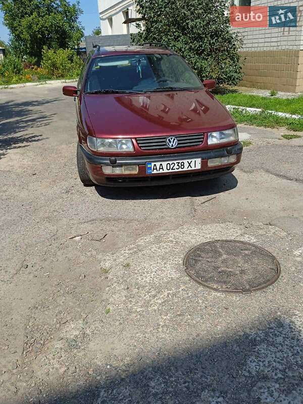 Универсал Volkswagen Passat 1996 в Черкассах