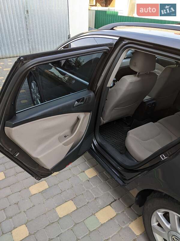 Универсал Volkswagen Passat 2009 в Городке