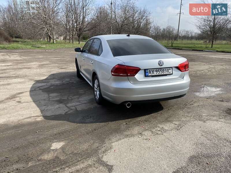 Седан Volkswagen Passat 2014 в Запорожье