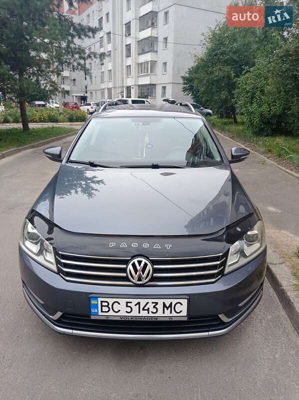 Універсал Volkswagen Passat 2011 в Львові
