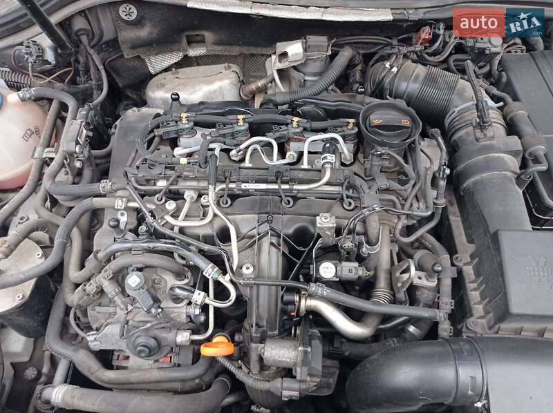 Універсал Volkswagen Passat 2011 в Львові