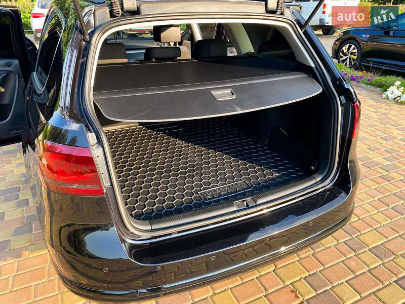 Универсал Volkswagen Passat 2012 в Берегово