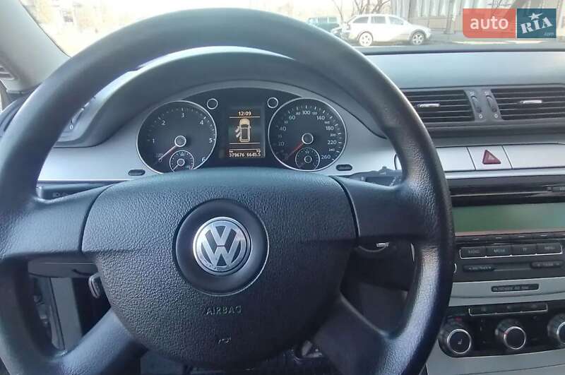 Универсал Volkswagen Passat 2010 в Рожнятове