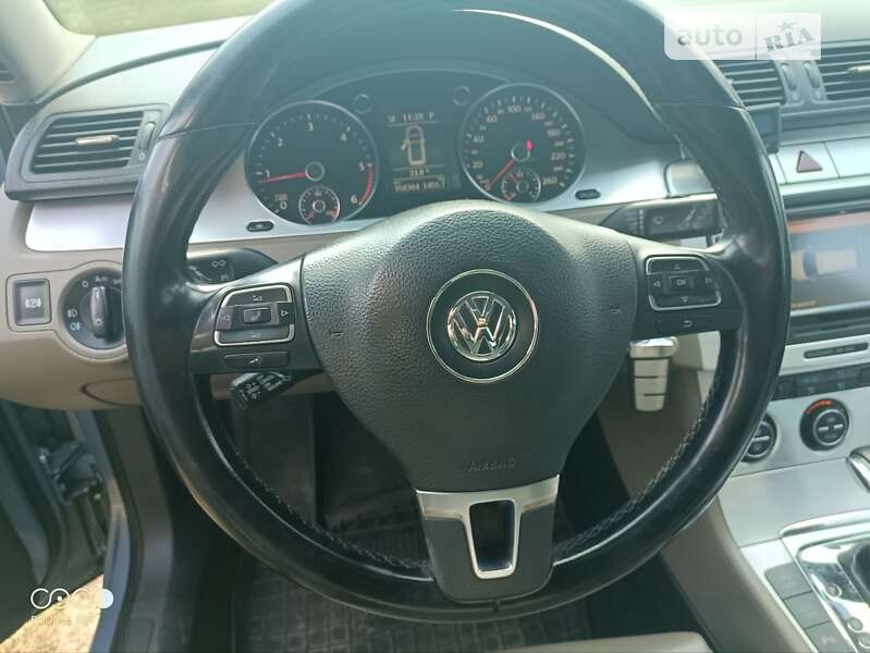Универсал Volkswagen Passat 2009 в Козельце