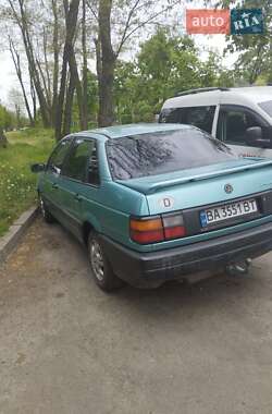 Седан Volkswagen Passat 1992 в Киеве