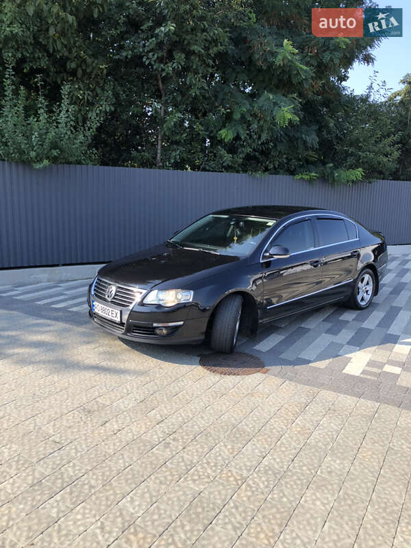 Седан Volkswagen Passat 2008 в Ужгороде