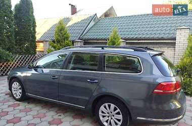 Універсал Volkswagen Passat 2013 в Одесі