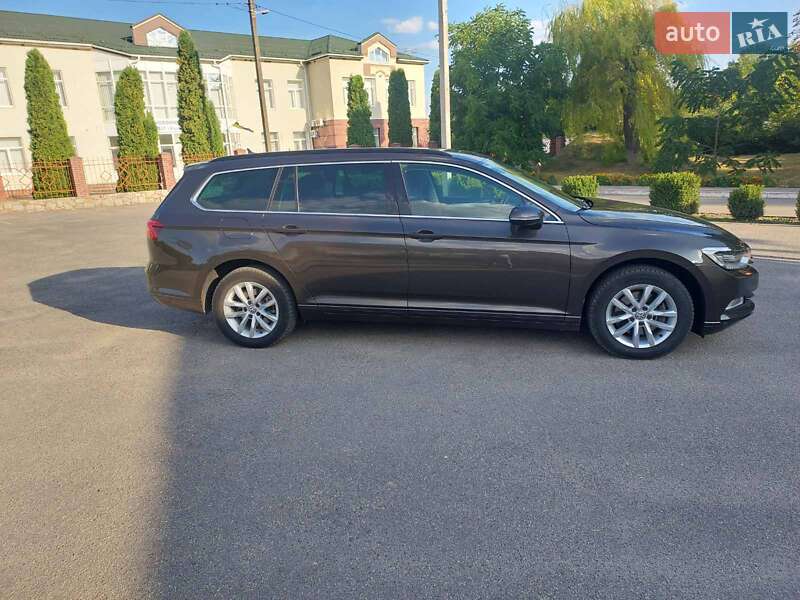 Універсал Volkswagen Passat 2018 в Кропивницькому