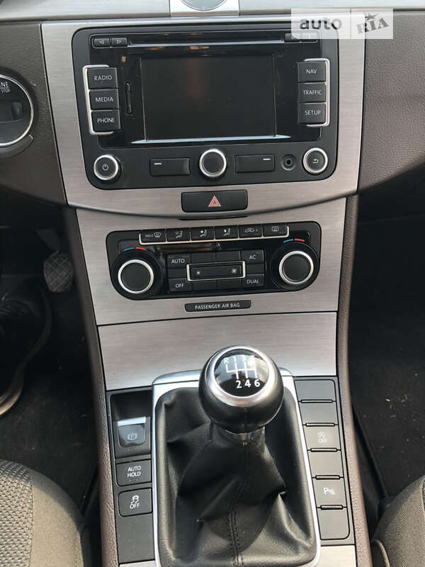 Универсал Volkswagen Passat 2011 в Тернополе