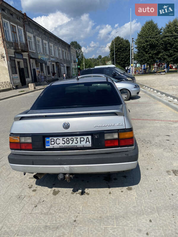 Седан Volkswagen Passat 1990 в Старом Самборе