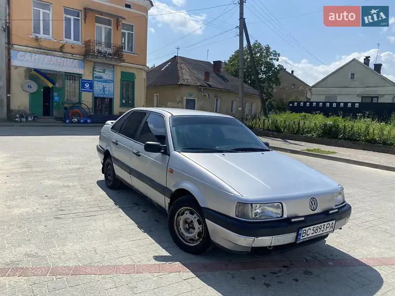 Volkswagen Passat 1990