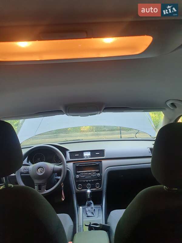 Седан Volkswagen Passat 2014 в Одессе