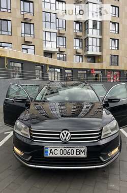 Універсал Volkswagen Passat 2012 в Луцьку