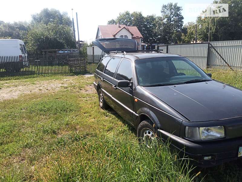 Універсал Volkswagen Passat 1989 в Калуші