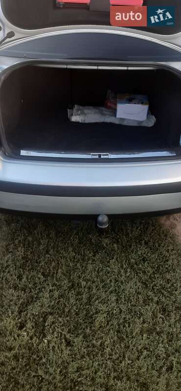 Седан Volkswagen Passat 2001 в Томашполі