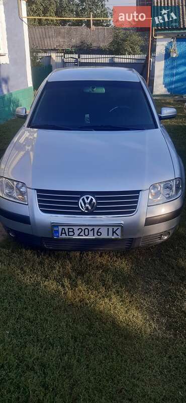 Седан Volkswagen Passat 2001 в Томашполі