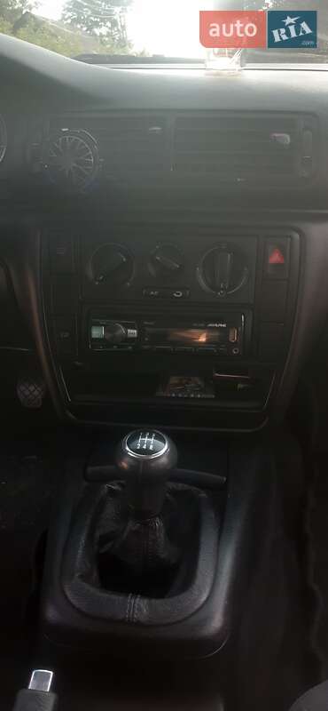 Седан Volkswagen Passat 2001 в Томашполі