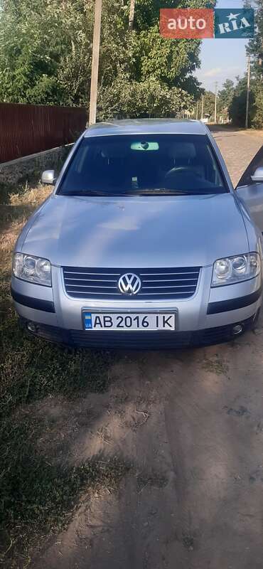 Седан Volkswagen Passat 2001 в Томашполі