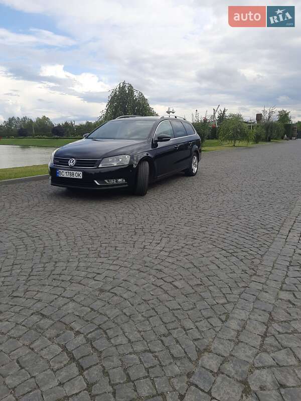 Универсал Volkswagen Passat 2013 в Жовкве фото 31 Универсал Volkswagen Passat 2013 в Жовкве