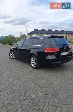 Универсал Volkswagen Passat 2013 в Жовкве