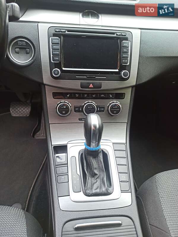 Универсал Volkswagen Passat 2014 в Каменке-Бугской