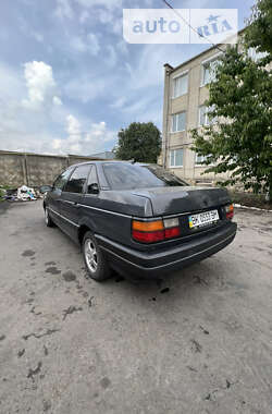 Седан Volkswagen Passat 1989 в 