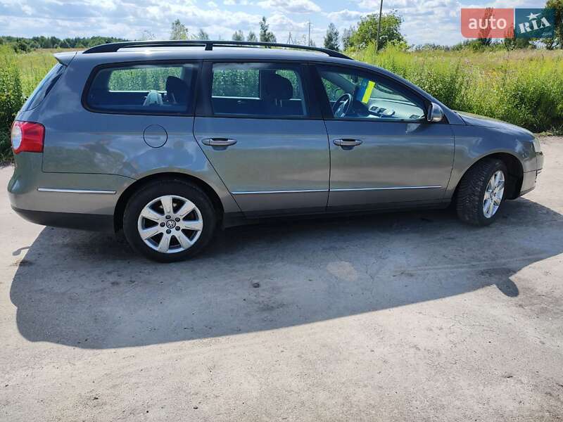 Універсал Volkswagen Passat 2005 в Луцьку