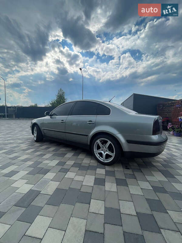 Volkswagen Passat 2004