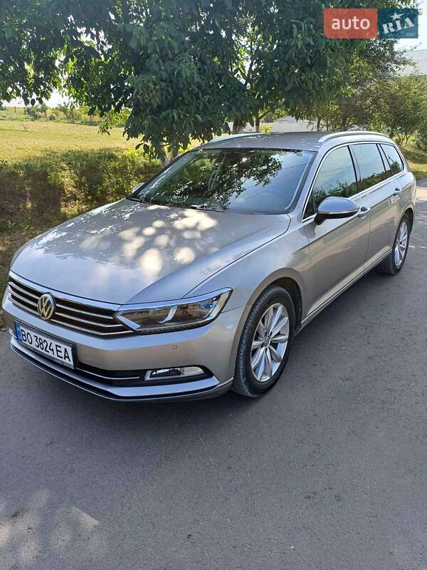 Універсал Volkswagen Passat 2015 в Тернополі