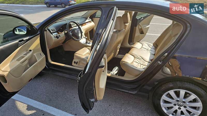 Седан Volkswagen Passat 2008 в Каменском